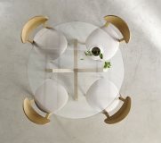 Mesa-Roma-cristal-y-silla-Giro-03