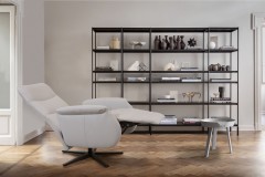 KENT-Sillón-Relax-Manual-074-Piel-Espesorada-Vetro-Pata-Aspa-Color-Negro-Mate-Detalle